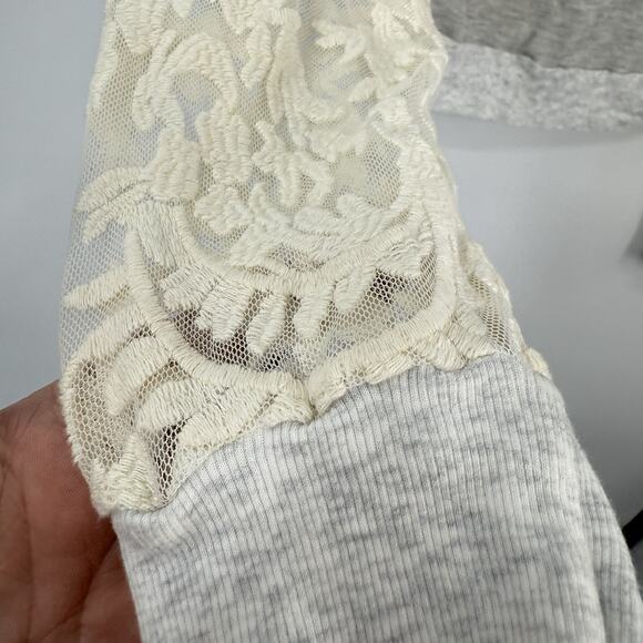Hard Tail Forever Lace Dolman Sleeve Top Size Medium Gray Ivory Boxy Crop - Picture 5 of 10